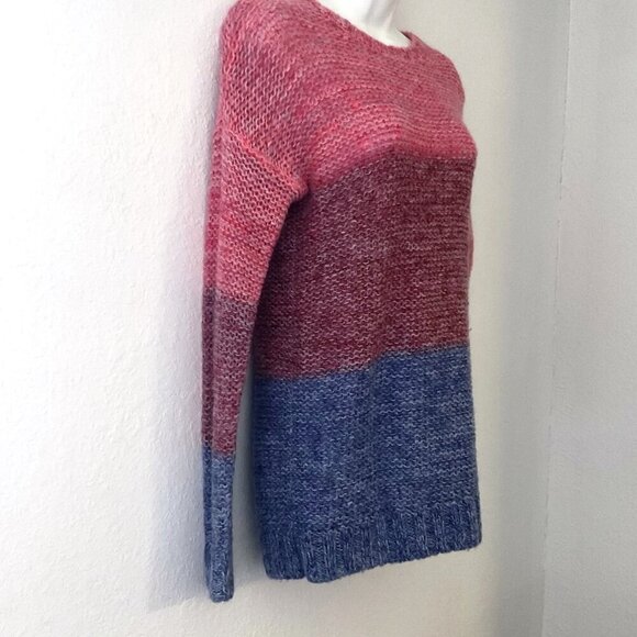 FOREVER 21 COLOR BLOCK SWEATER LIKE NEW - Picture 4 of 16